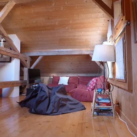 Сasa de vacaciones Sleeps 8 Arveyes