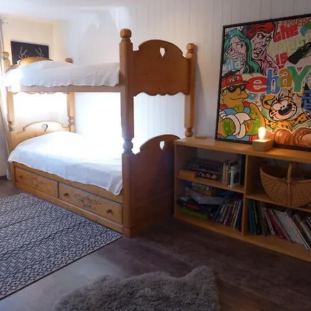 Сasa de vacaciones Sleeps 8