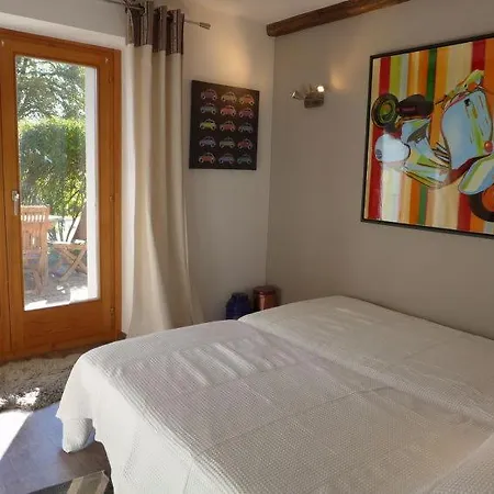 Sleeps 8 Сasa de vacaciones Arveyes