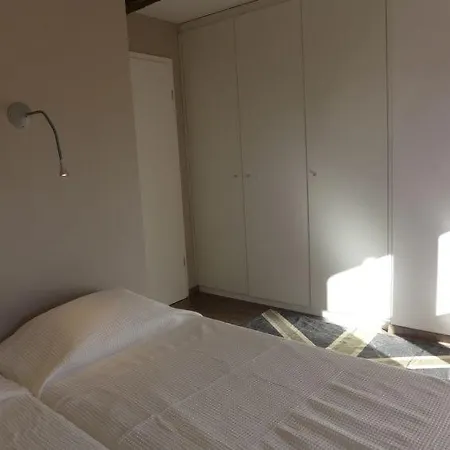 Сasa de vacaciones Sleeps 8 *
