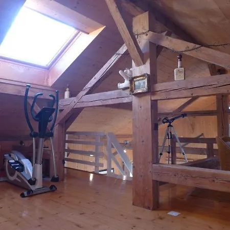 Sleeps 8 בית נופש Arveyes