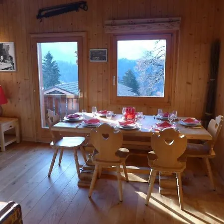 Holiday home Sleeps 8