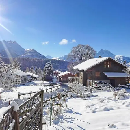 Sleeps 8 Holiday home Arveyes